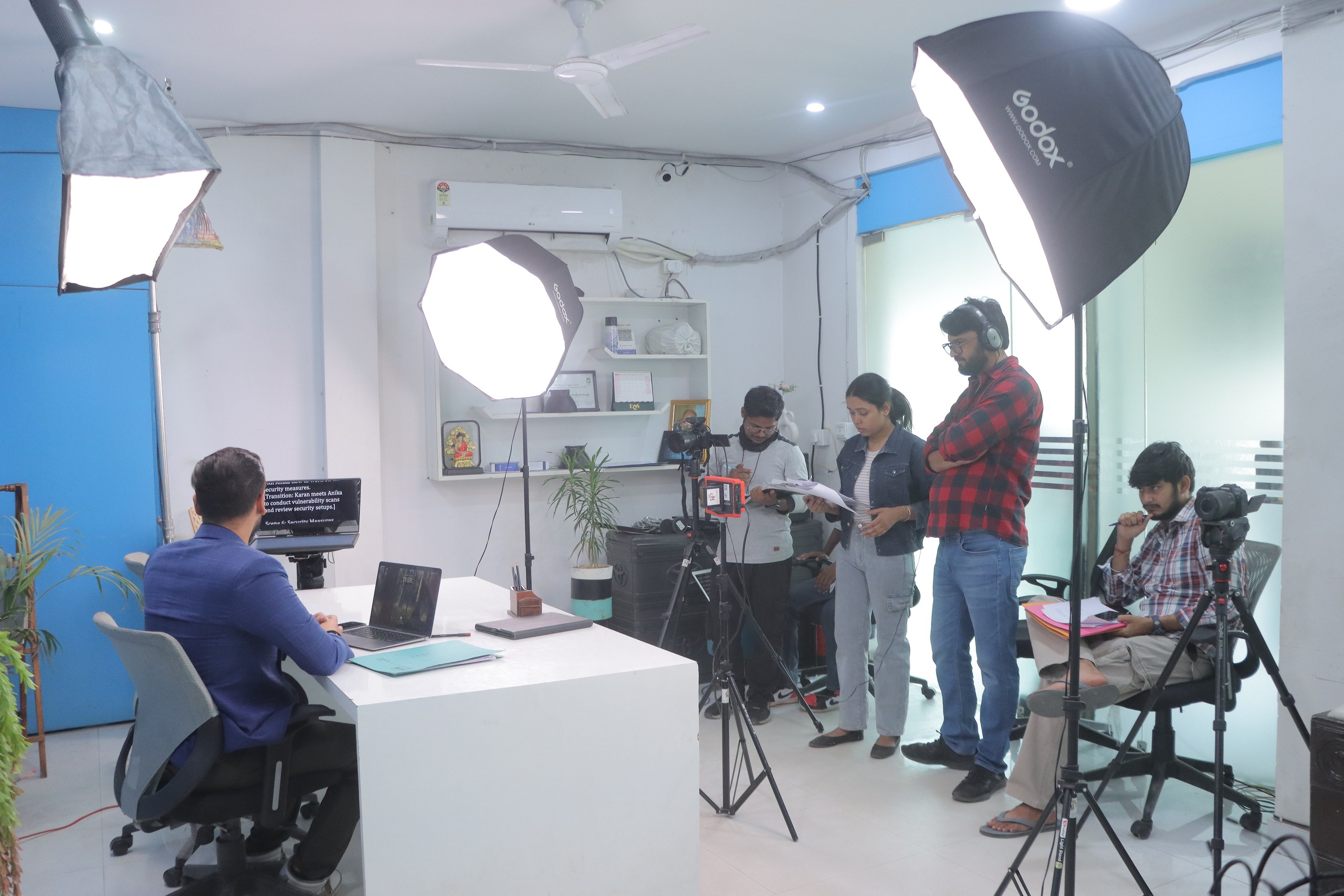 Live Studio Broadcast & Multi-Cam Crew